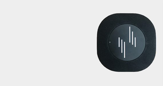 Non inductive amplifying microphone